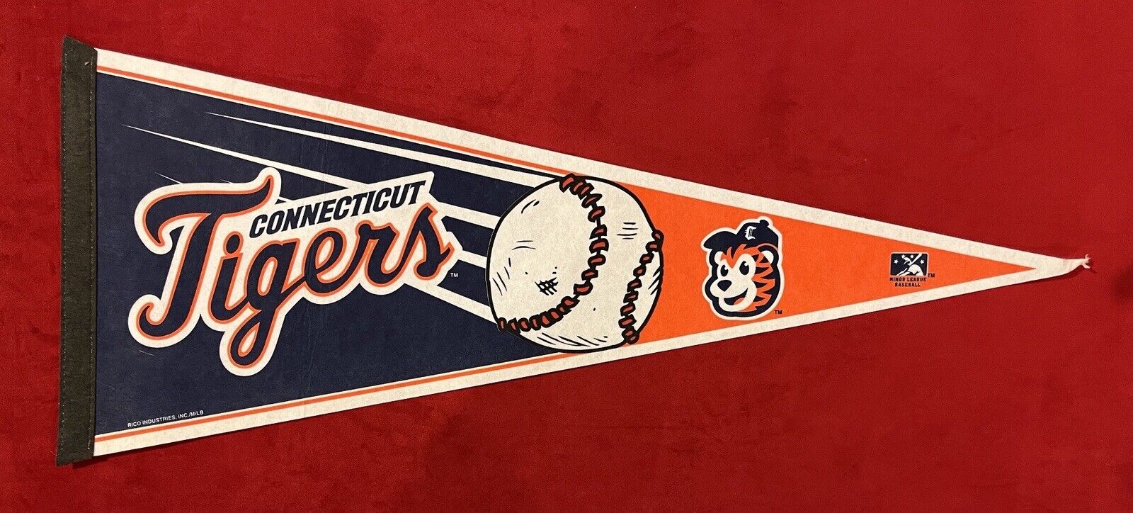 Vintage Connecticut Tigers 29 Inch NYPL New York Penn Minor League Baseball