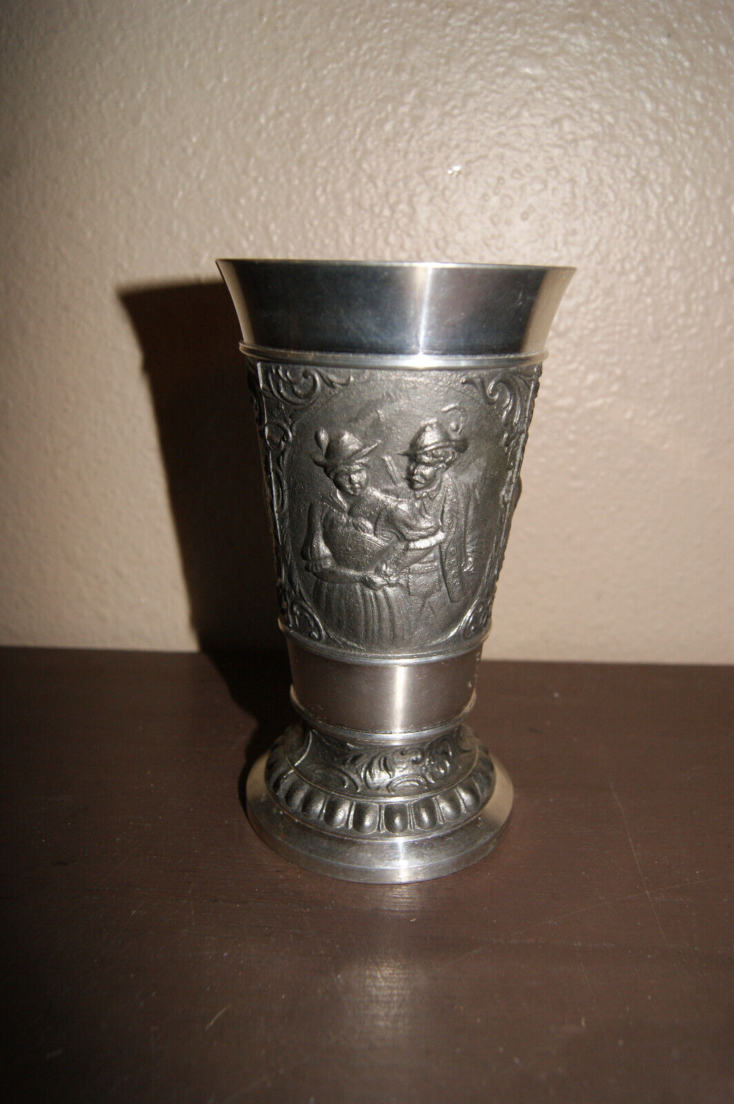 Elk cup pewter metal embossed mug goblet pin Europe vtg doe wine hunting Buck