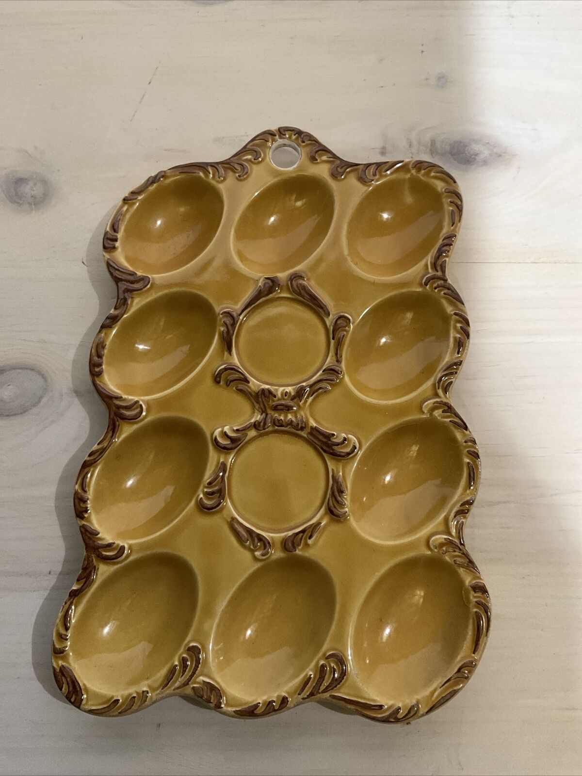 Vintage MCM Deviled Egg (10) Platter Harvest Gold Ceramic Hanging Tray 