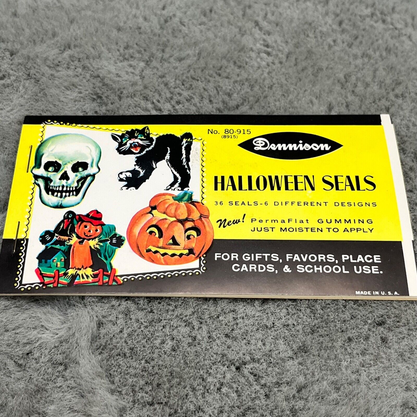 Dennison Vtg Halloween 36 Seals Stickers Skull Cat Skeleton Made in USA Bookle