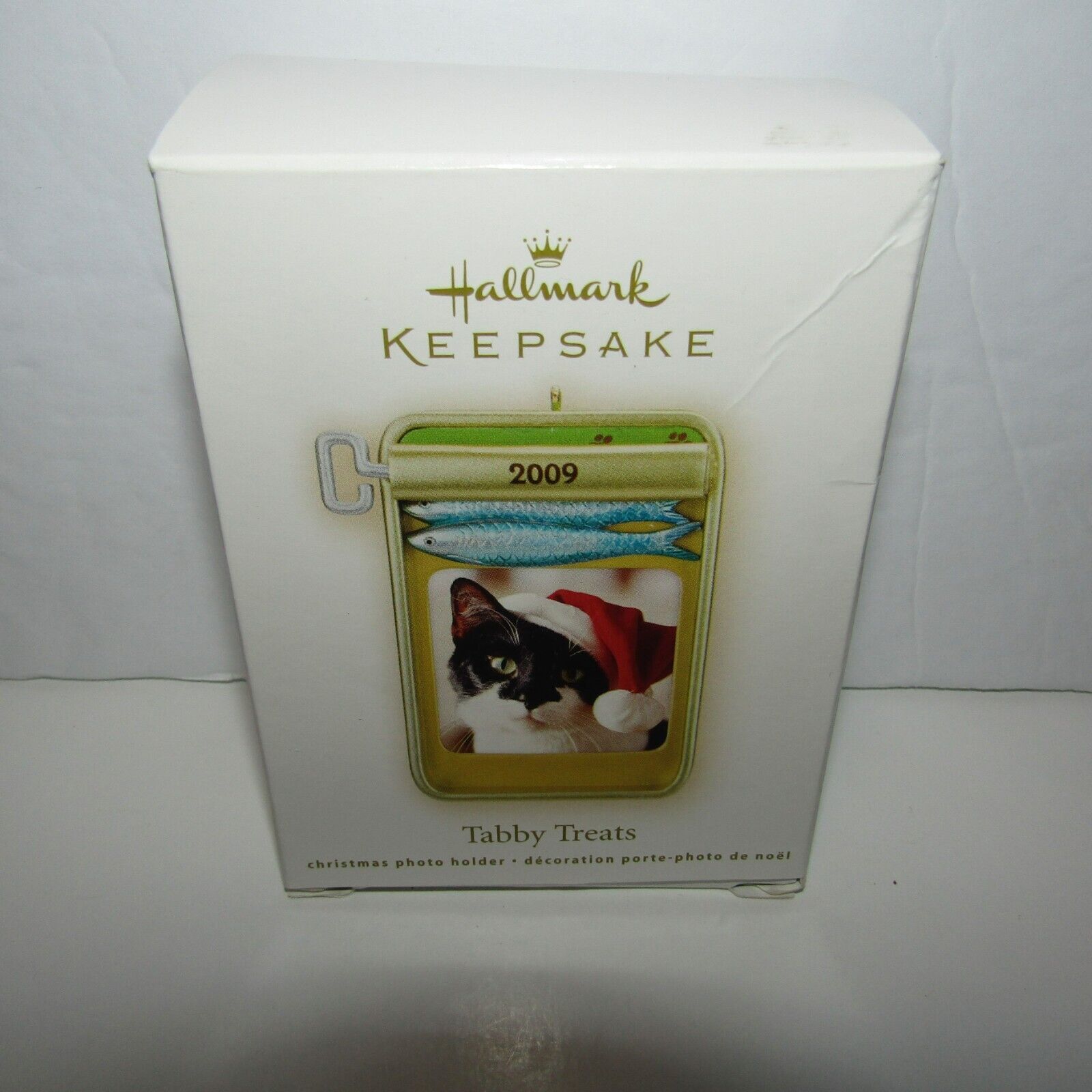 Hallmark Keepsake Tabby Treats Dated 2009 Christmas Photo Holder Ornament in Box