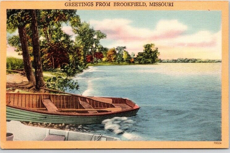 BROOKFIELD, MISSOURI POSTCARD Greetings From Brookfield, Missouri, Row Boats