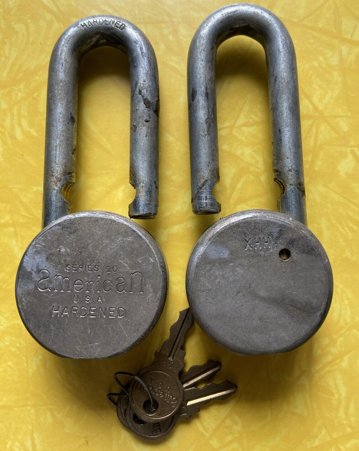 Vintage American Lock Series 10 Hardened Padlocks KEYED ALIKE Pair Long Shackle