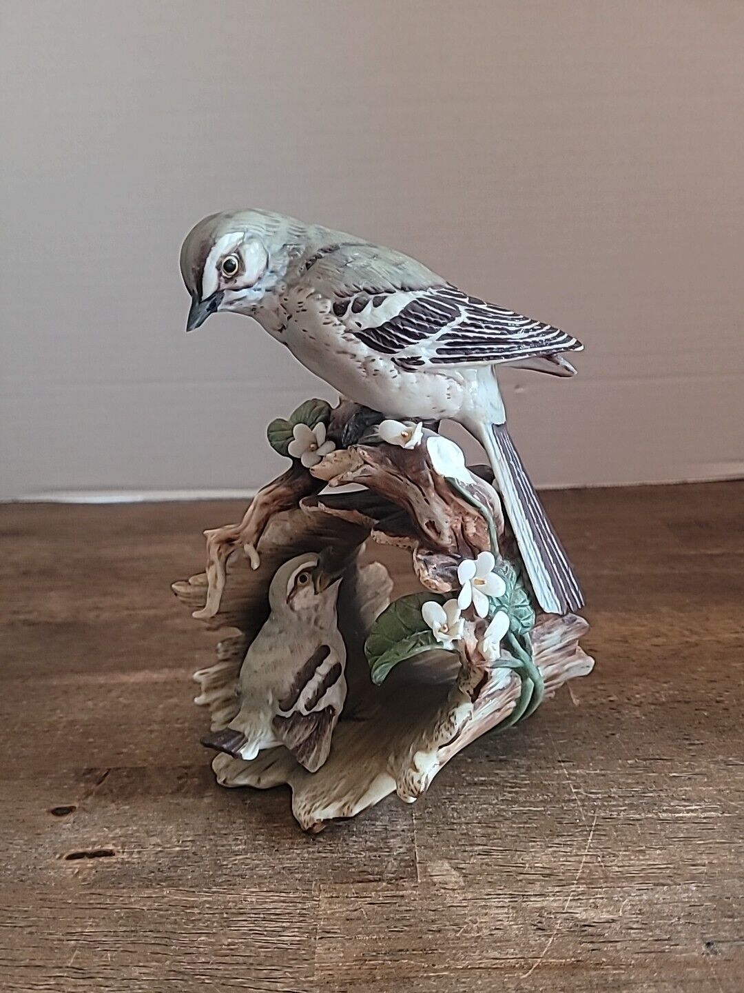 Vintage Masterpiece Porcelain 1979 by Homco Mother Bird with Baby On Hollow Log