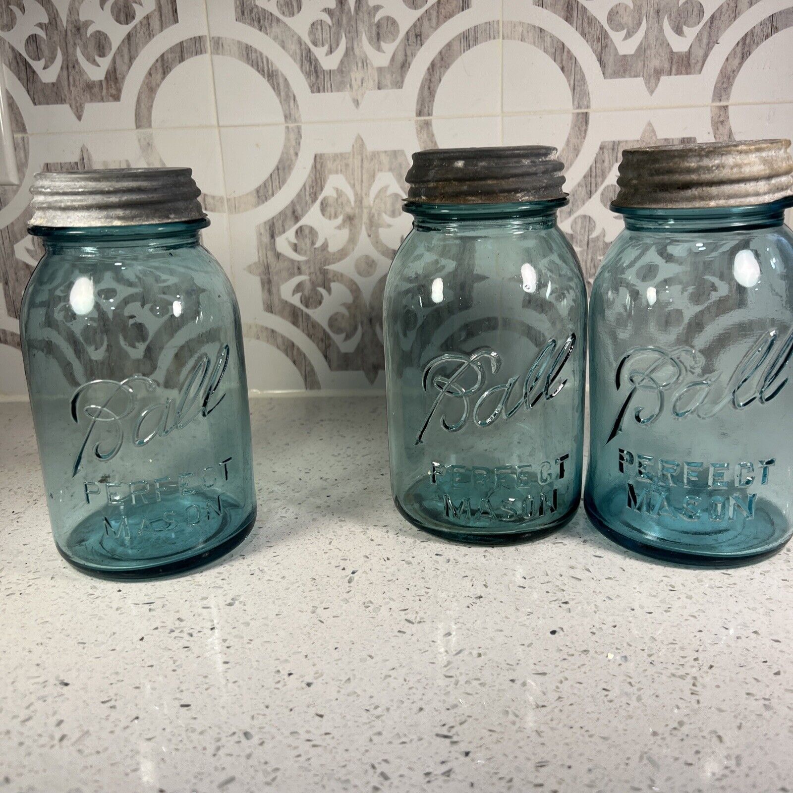 (3)VTG ANTIQUE BLUE BALL PERFECT MASON GLASS 1/2 GALLON JARS W ZINC LIDS #1 & #0