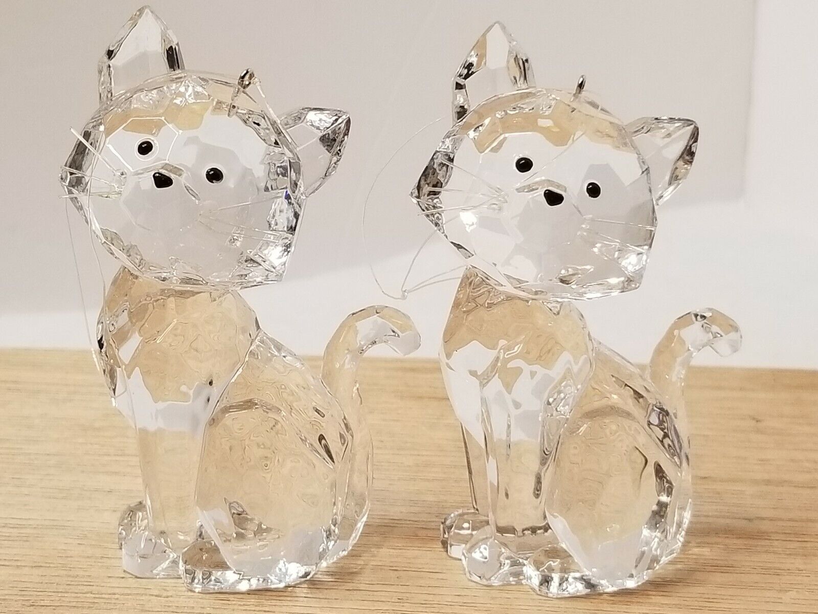 VINTAGE PAIR OF GLASS KITTENS WITH WHISKERS ORNAMENTS 4\