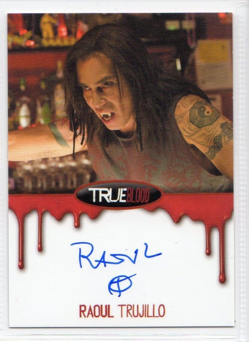 True Blood Premiere Edition Autograph Card Raoul Trujillo/Longshadow B