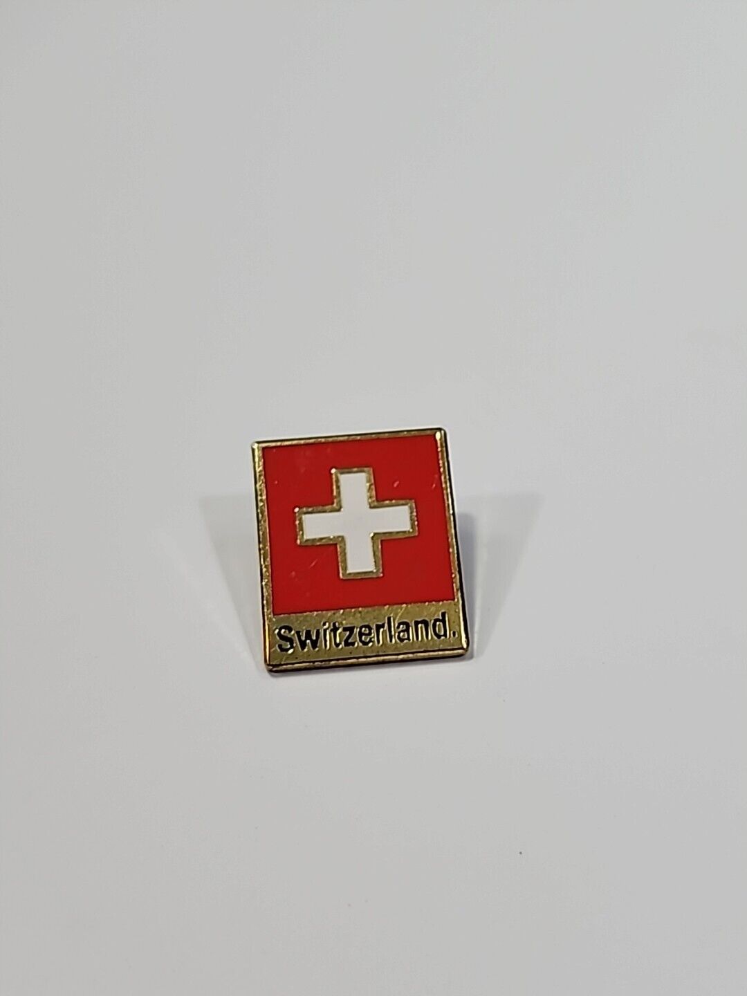 Switzerland Flag Souvenir Lapel Pin Red With White Cross*