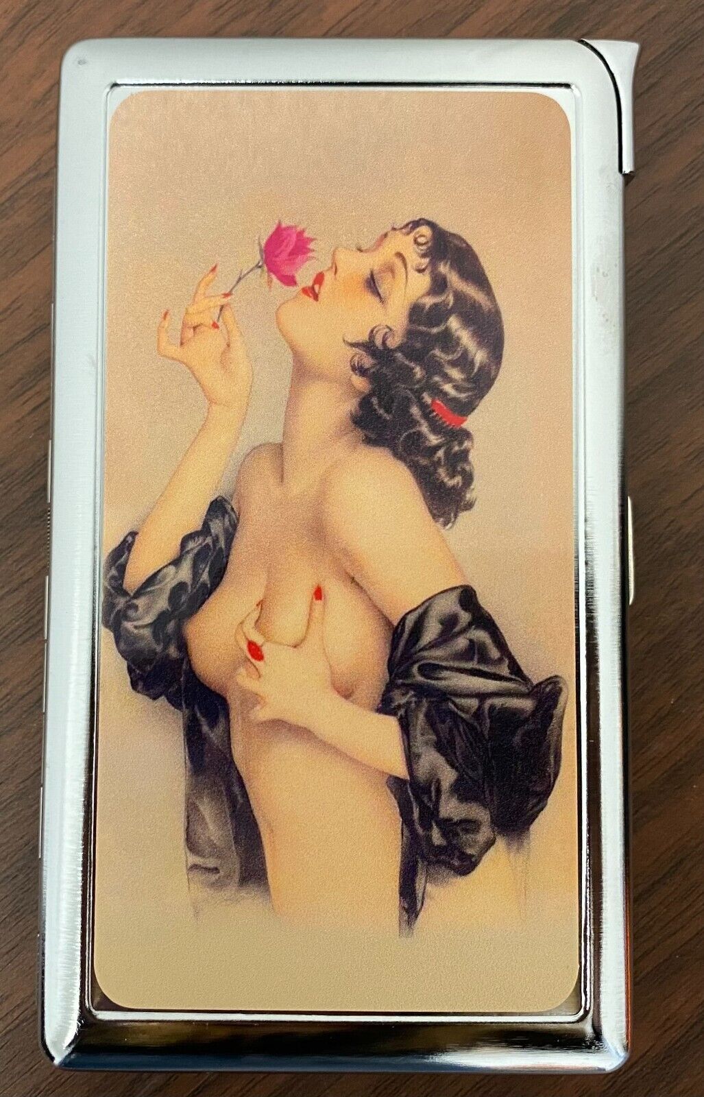 Pin Up Rose 100\'s Size Cigarette Case with built in lighter Wallet