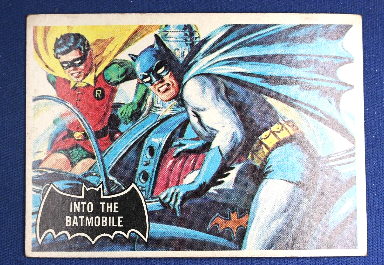 1966 Topps Batman - #8 \