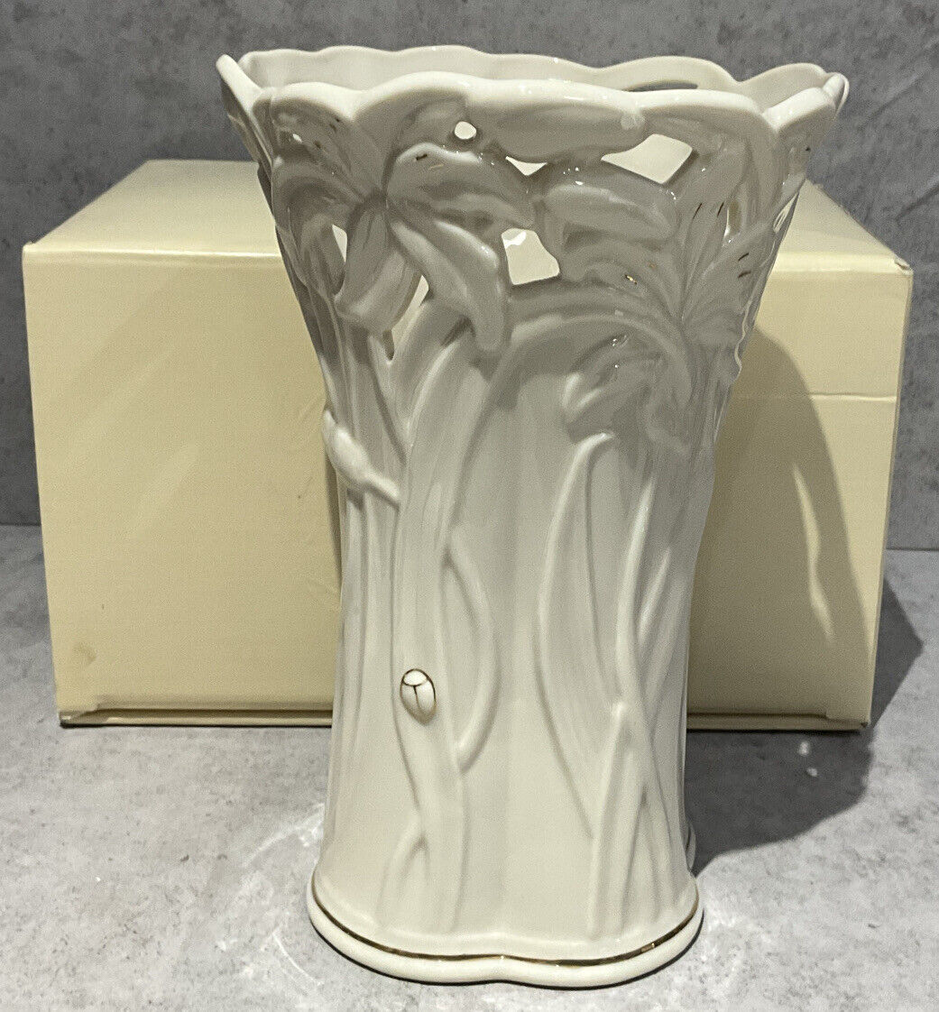 Lenox 2001 Mothers Day Vase Lovely Daylilies 8.5” Limited Edition Made In USA