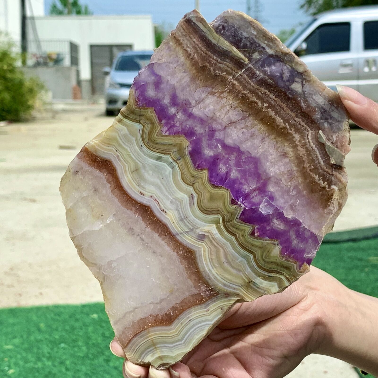 320G Natural and beautiful dreamy amethyst rough stone specimen