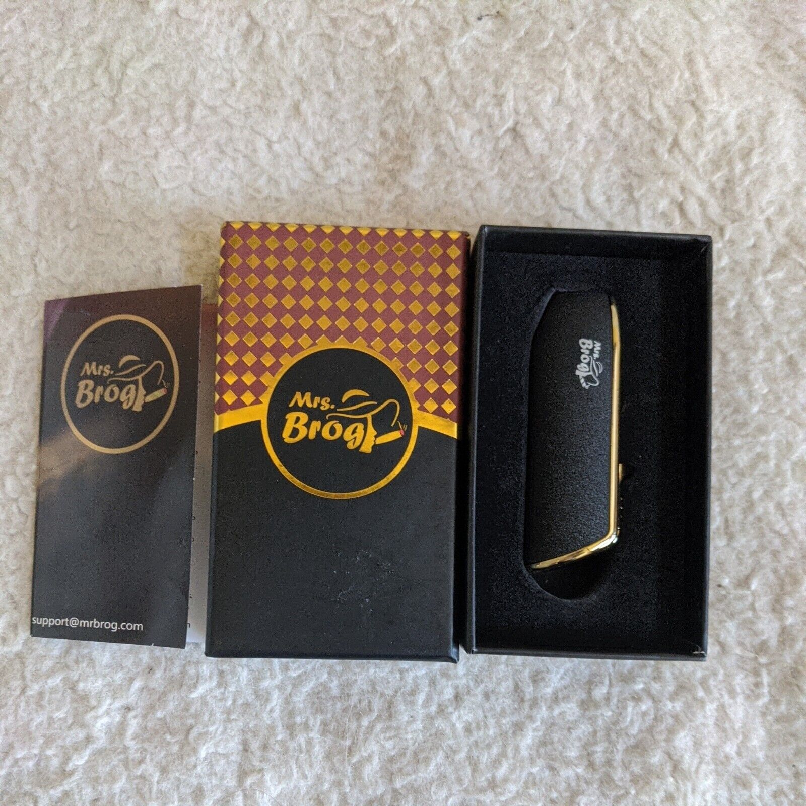 Mrg Brog Triple Torch Cigar Lighter, built in Cigar Punch NEW