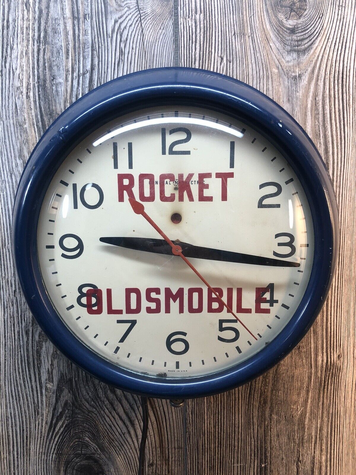 General Electric 2908 Rocket Oldsmobile Custom Made Wall Clock 11\'\'