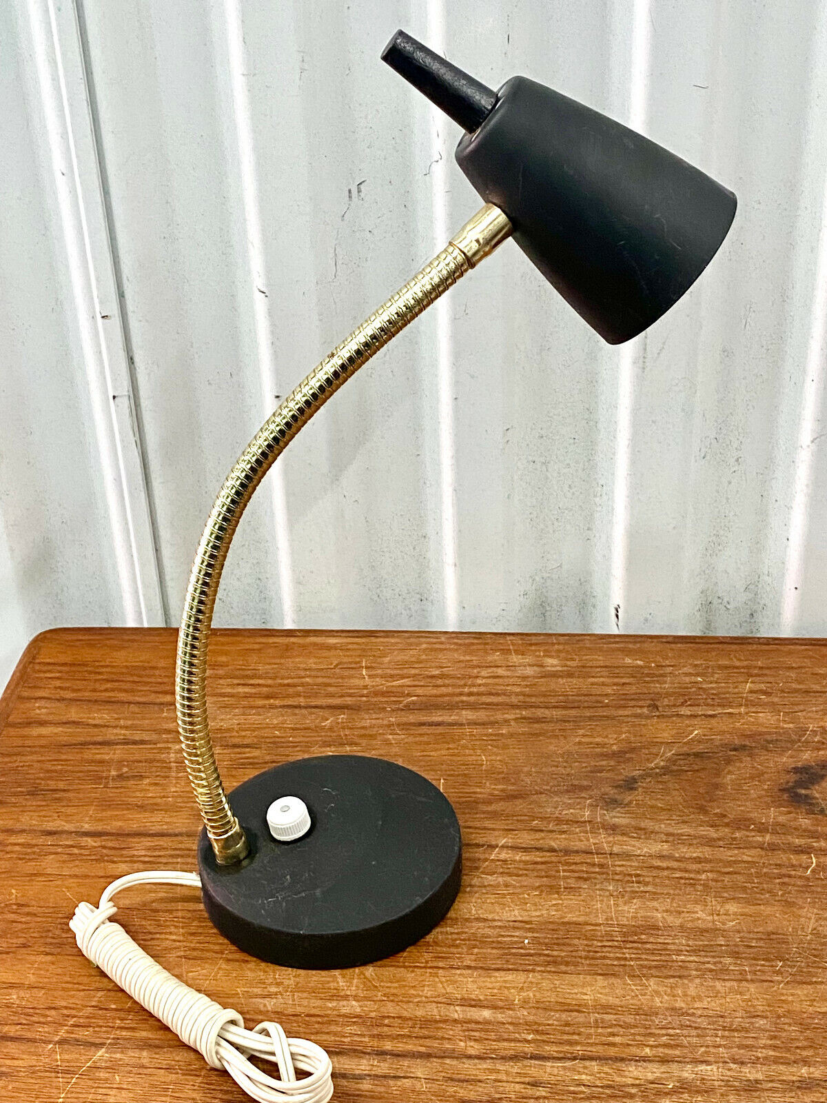 Vintage Mid Century Small Black Metal Goosneck Desk Lamp