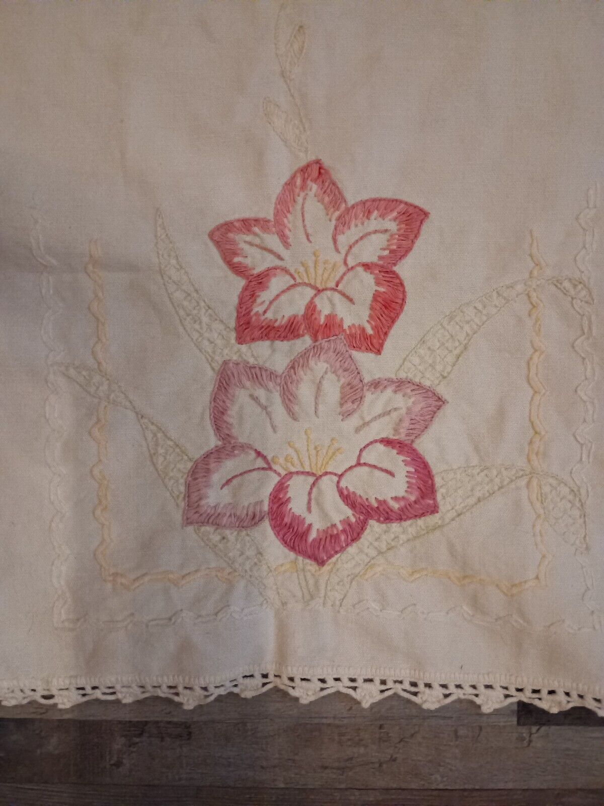 Vintage Linen Table Runner / Dresser Scarf w/ Embroidered Floral Unfinished  