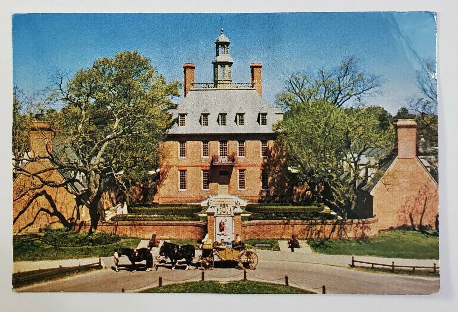 The Governor\'s Palace Williamsburg, VA. - Unposted Postcard - VIRGINIA
