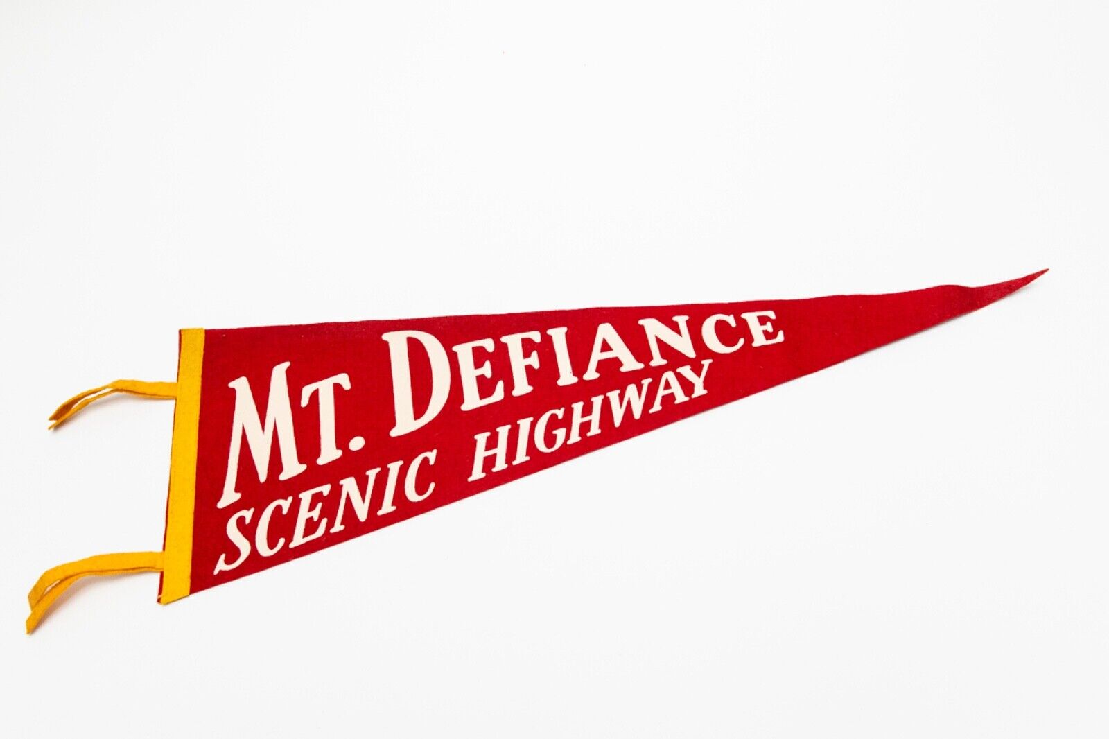 Vintage Mt. Defiance Scenic Highway Souvenir Felt Pennant 26