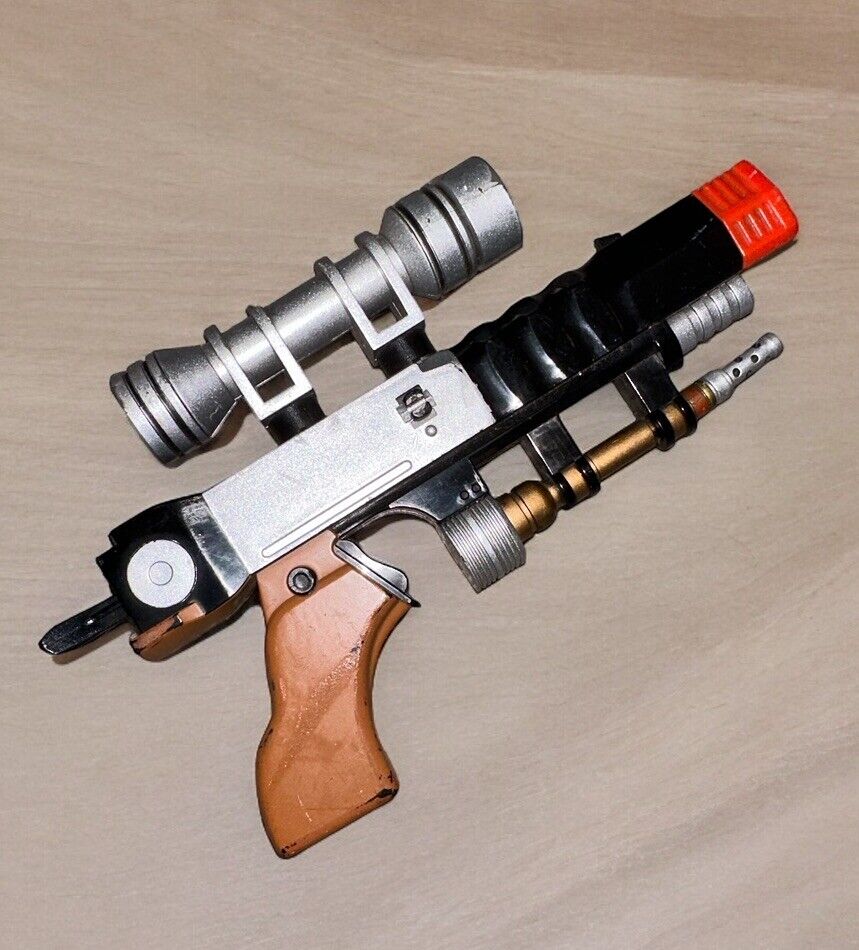 1998 RARE Lucasfilm Star Wars Rerelease Plastic Luke Skywalker Blaster Dart Gun
