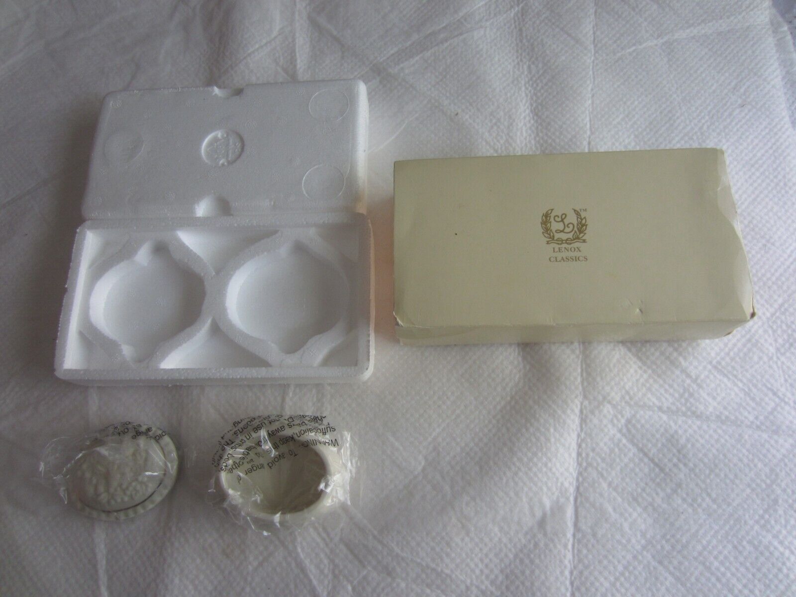 1998 Lenox Classics Fruits of Life Oval Trinket Box