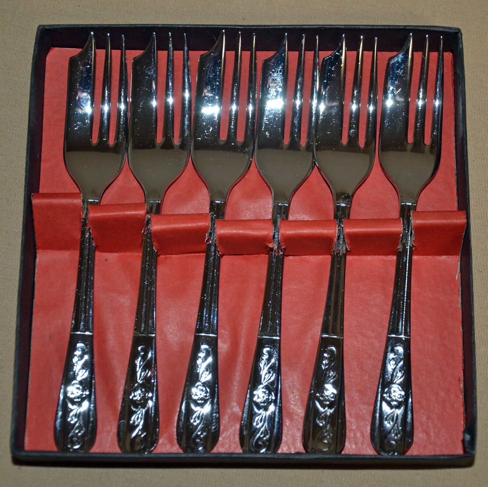 Vintage Set of 6 Sheffield Cocktail Seafood Forks in Original Box England GUC