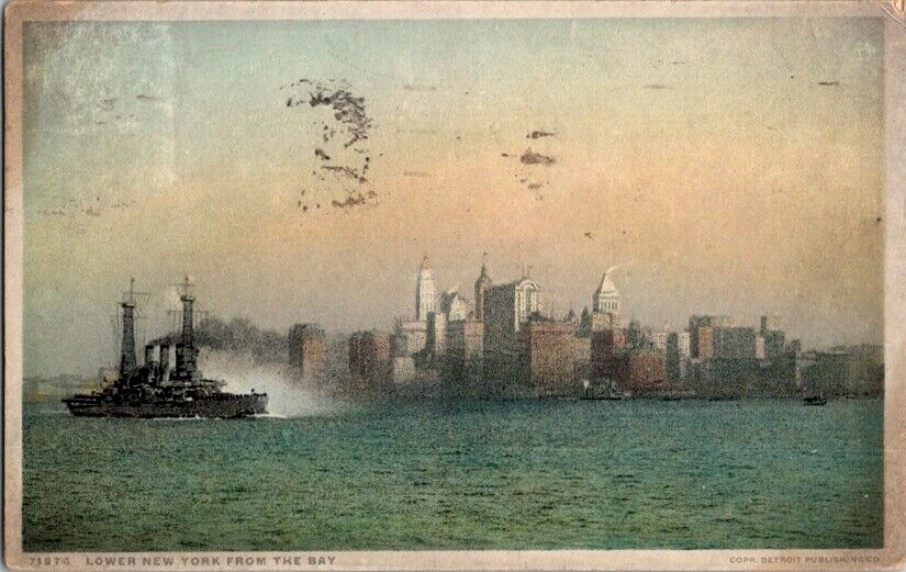 Vintage Postcard Lower New York City from the Bay NY New York Ship 1919    K-478