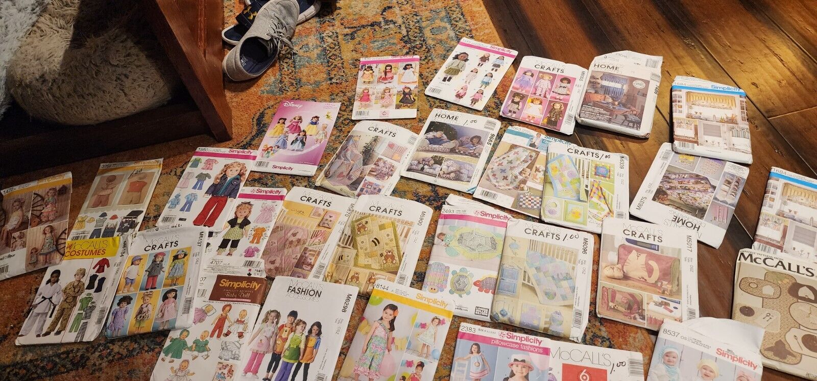 Lot Of 30 Kids, Doll Clothes, Kids Blankets, Household Vintage Sewing Patterns. 