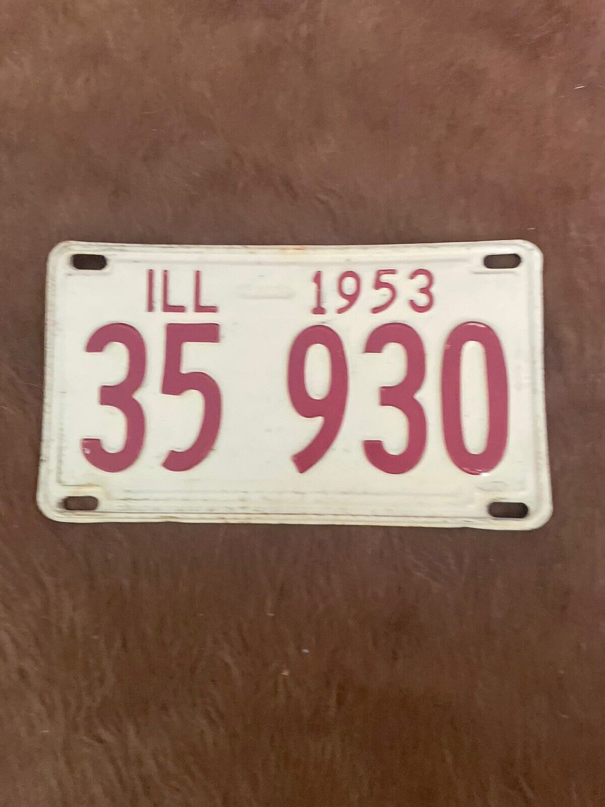 Two antique license plates Illinois 1953