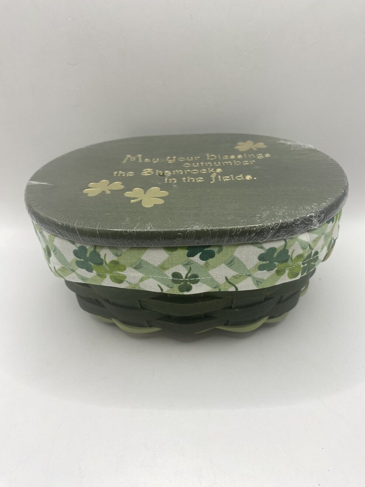 Longaberger 2011 fields of clover St. Patrick day basket with lid and liner