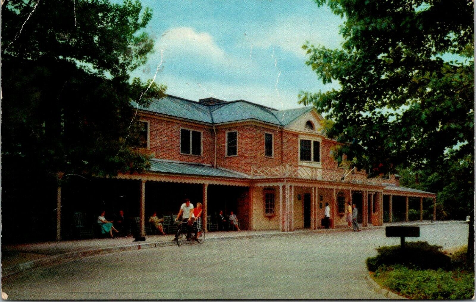 Williamsburg Lodge Williamsburg Virginia Vintage Postcard
