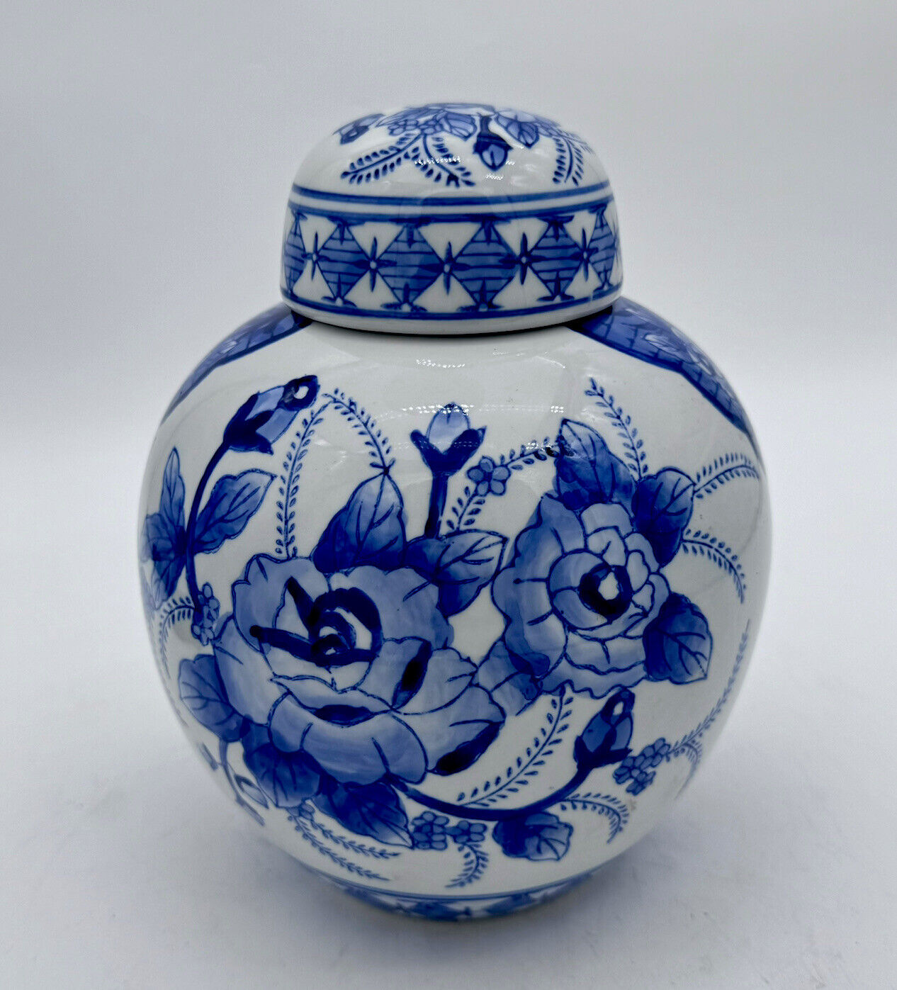 Vintage chinese blue white Floral porcelain ginger jar Rare Signed 9” One Of Kin