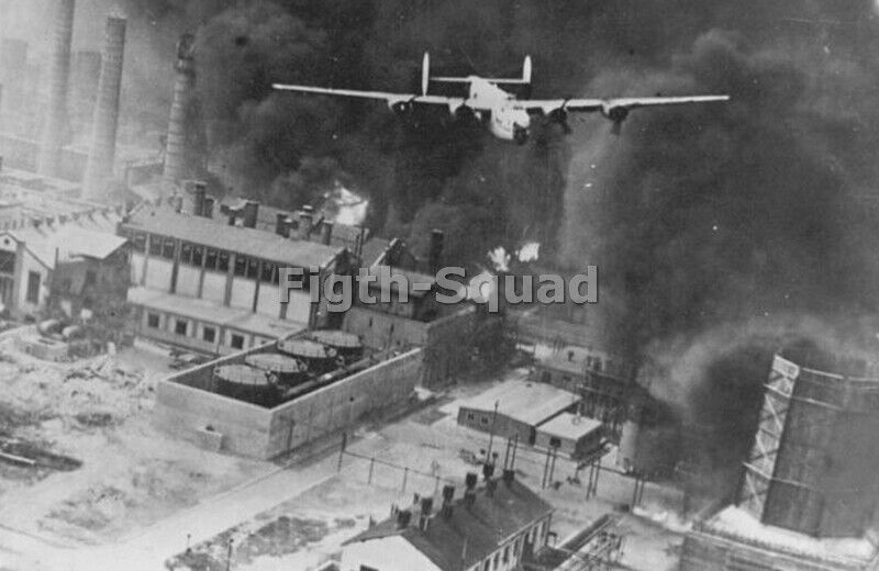 WW2 Picture Photo Romania 1943 B-24 flying over burning oil refinery 5306
