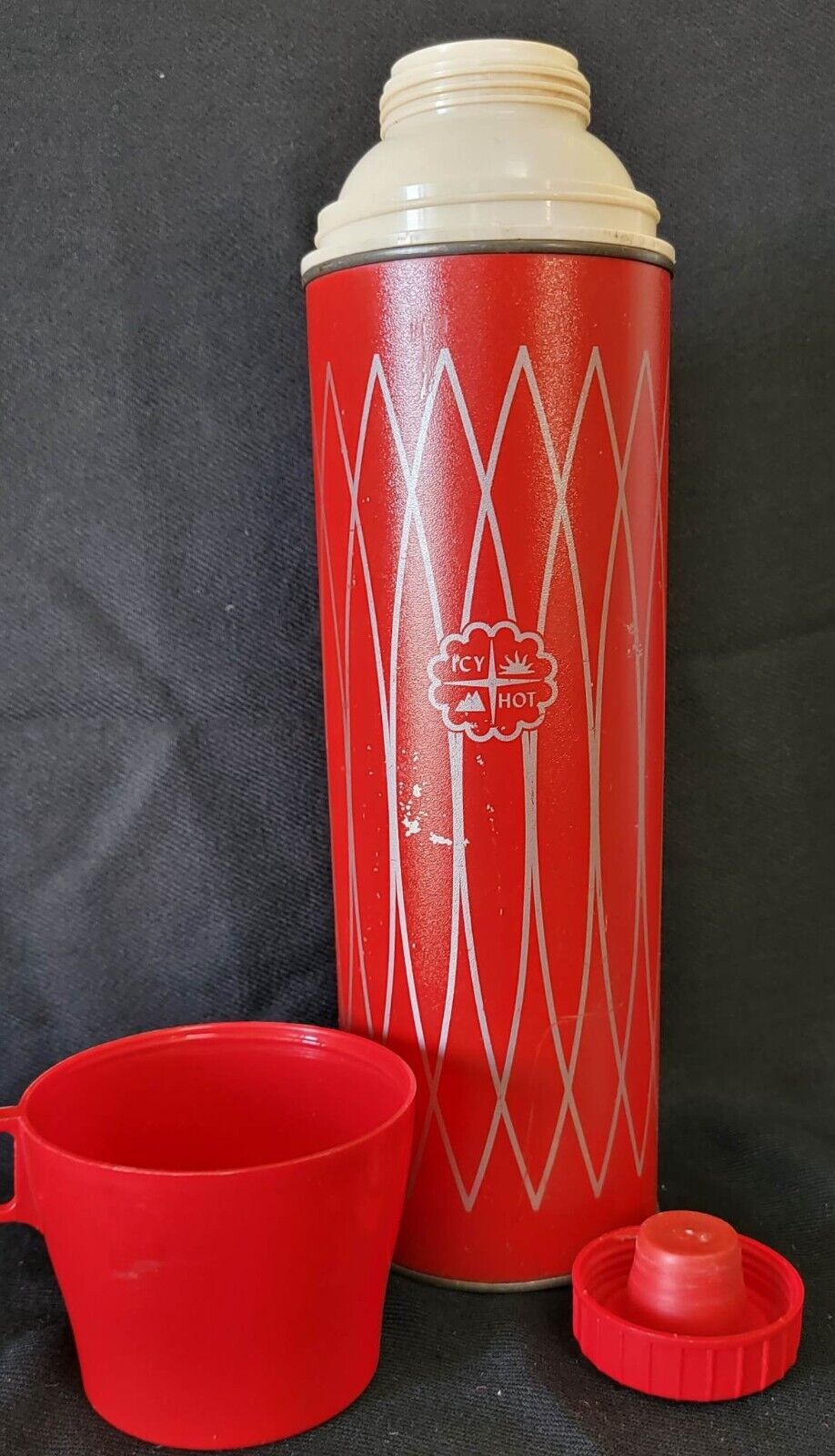 Vintage ~1950\'s ~ICY-HOT ~Red w/ Silver Diamonds~ THERMOS #2410