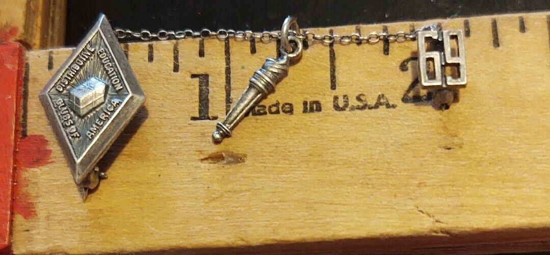 Vntg Sterling Filled (Marked) Year 69, Torch Triangle DECA with Chain PINS 2.8g