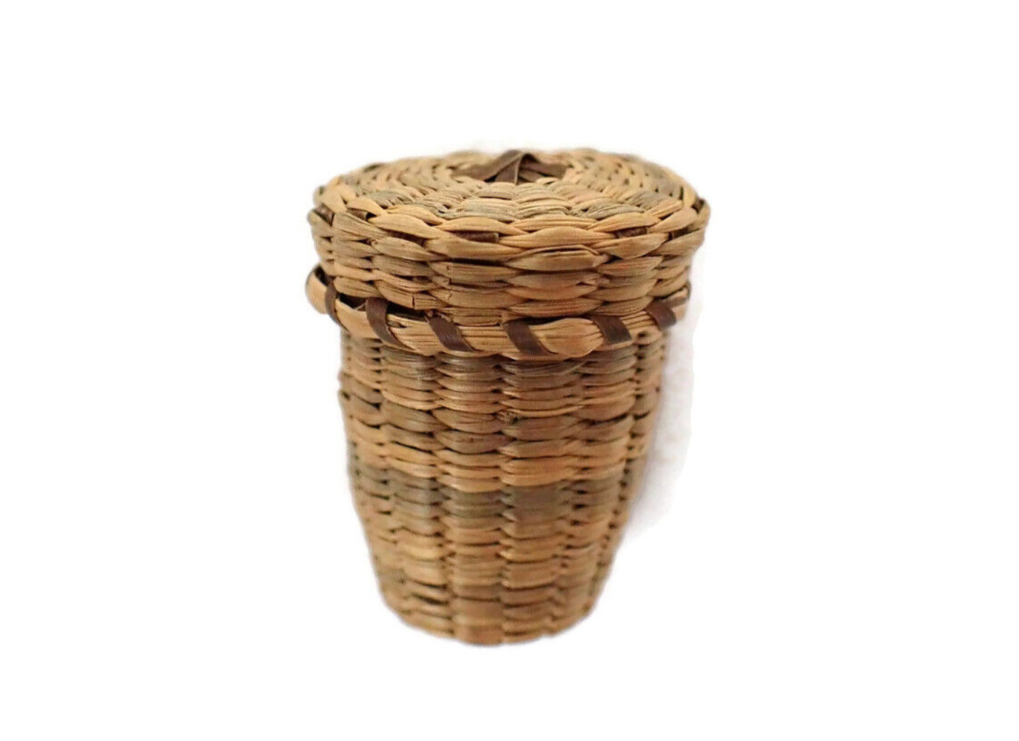 Antique Penobscot Indian Woven Sweetgrass Thimble Case Basket w/Lid