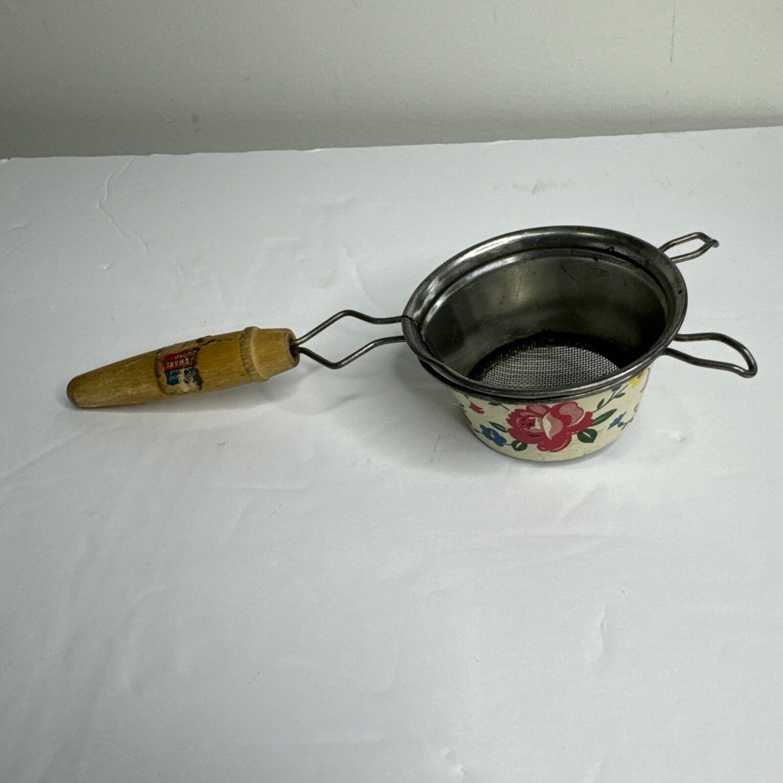 VTG 1950s Miracle Gem Small Metal Sifter Strainer Wooden Handle Floral Farmhouse