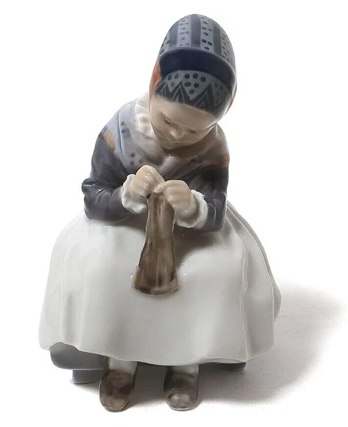 1911 Antique Porcelain Figurine Knitting Girl Hand Painted Sculptor Lotte Benter