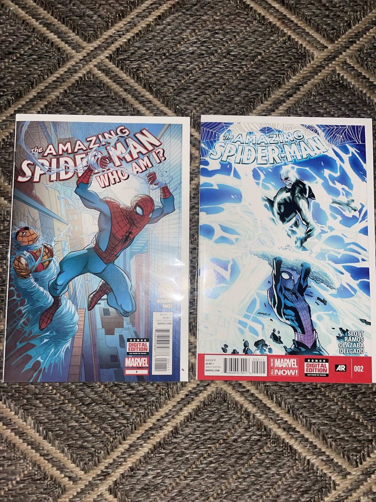 Lot Of Two The Amazing Spider-Man Marvel Comics “Who Am I” Rare Sealed
