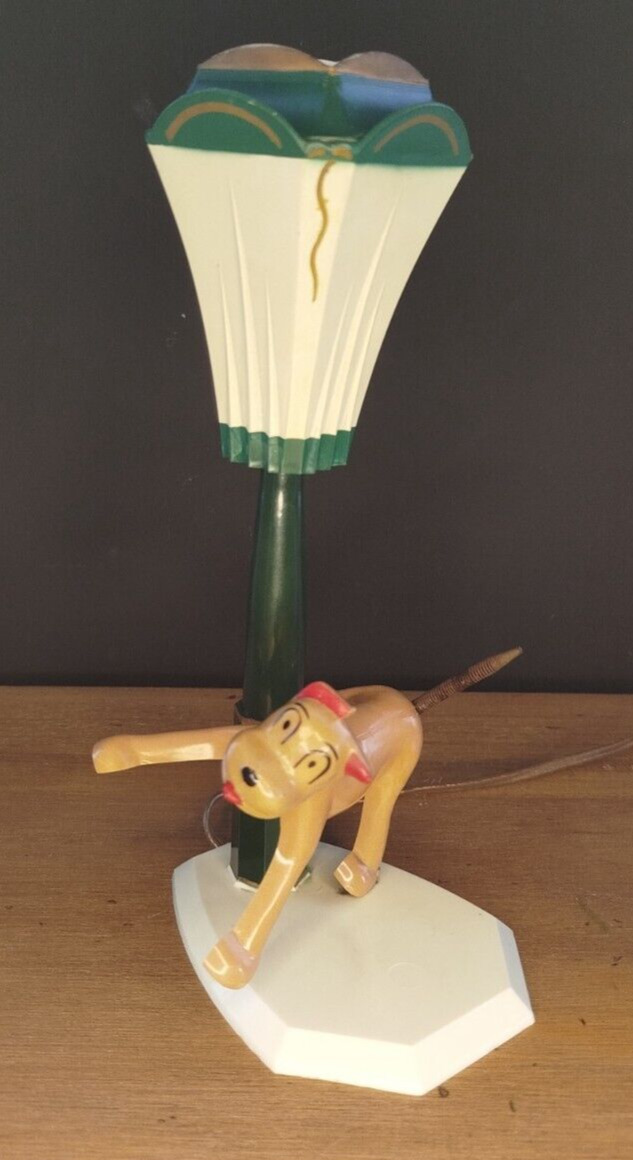 Vintage Light Lamp - Humorous Scene with Chien - Wolmen - Bt S.G.D.G