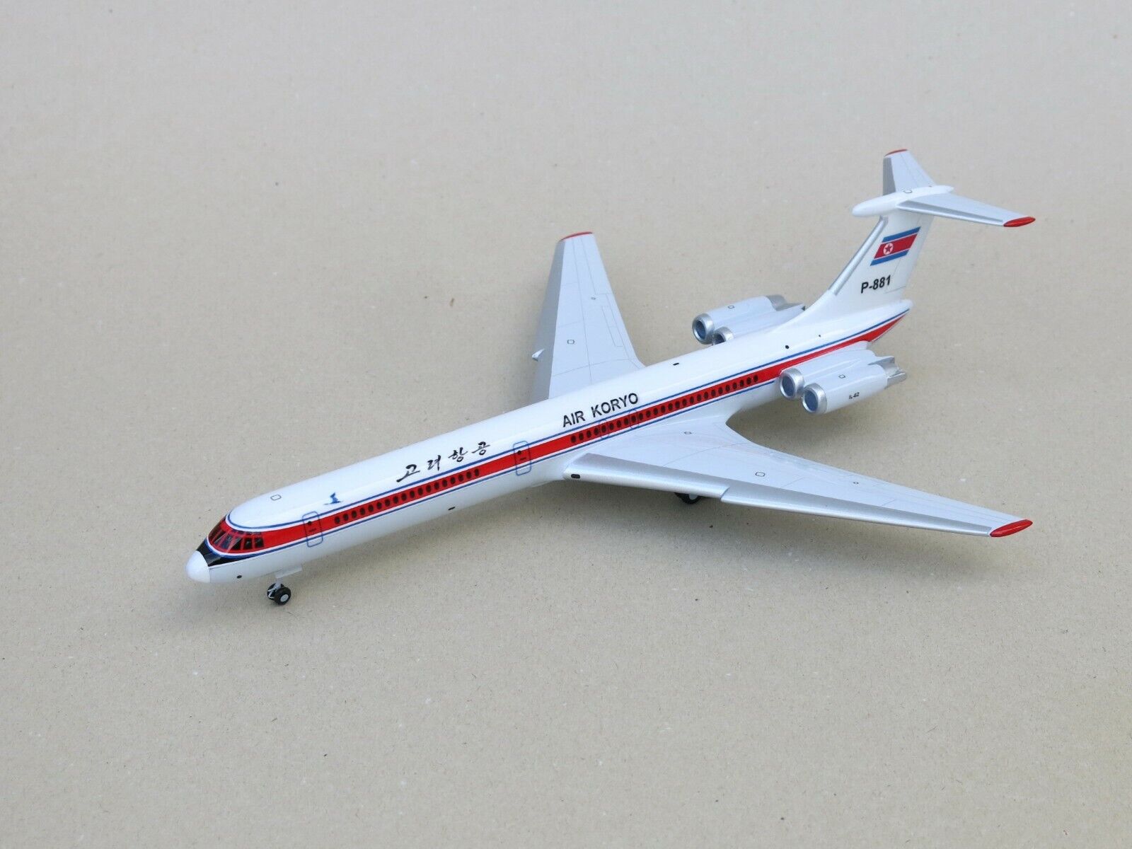 IL-62M Scale 1:100  Air Koryo Airlines Exclusive Handmade on Landing Gear