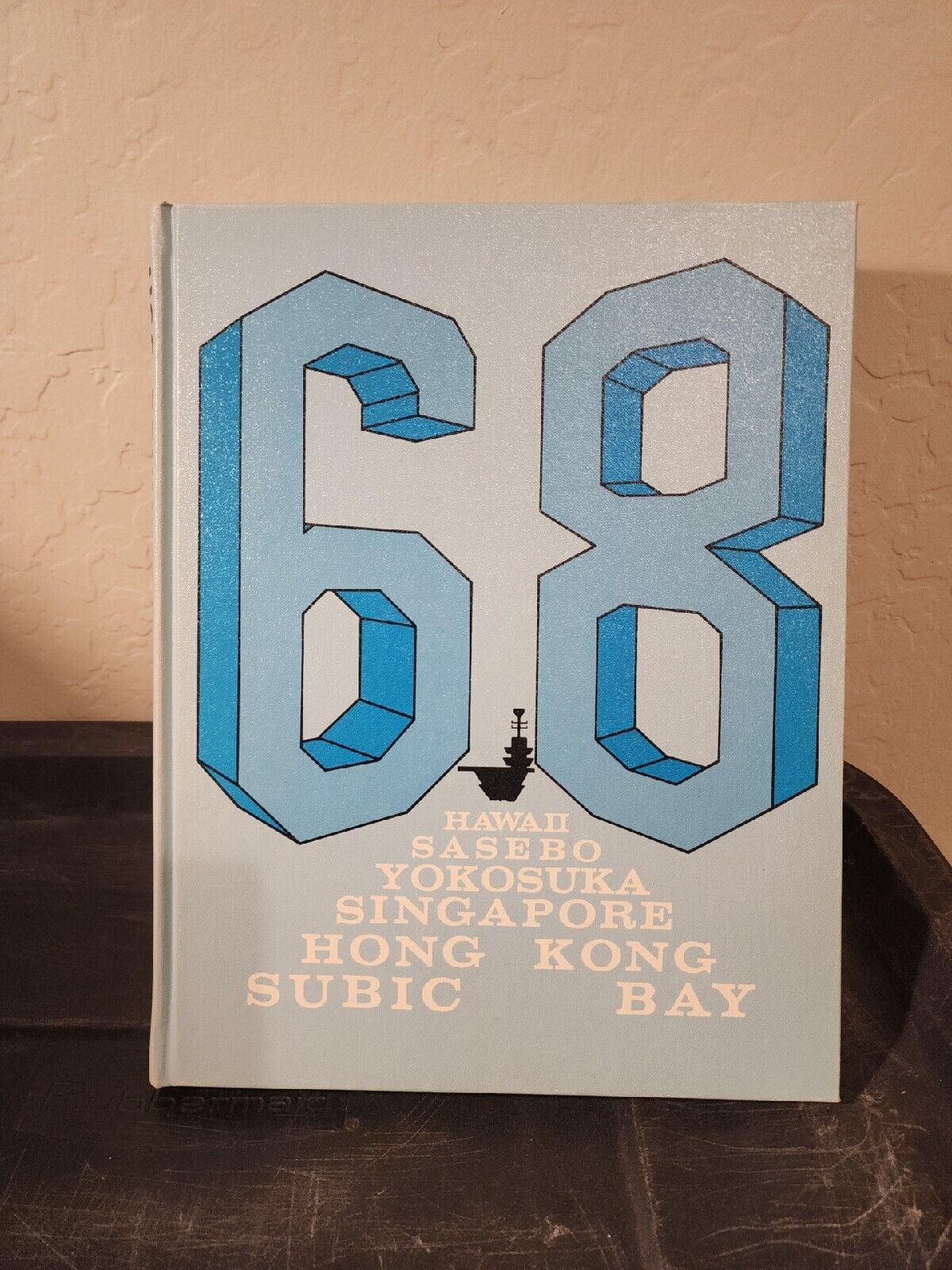 Rare 1968 USS Bennington Cruise Tour Book Hawaii, Singapore, Hong Kong JD6