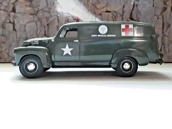 Eastwood Automobilia First Gear 1953 Willys US Army 1/2 Ton 4X4 Ambulance NIB