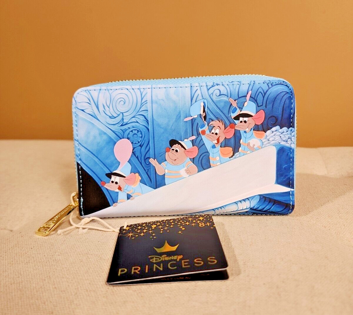 Loungefly Disney Wallet Cinderella Princess Scenes Gus Jaq  Zip Around NEW