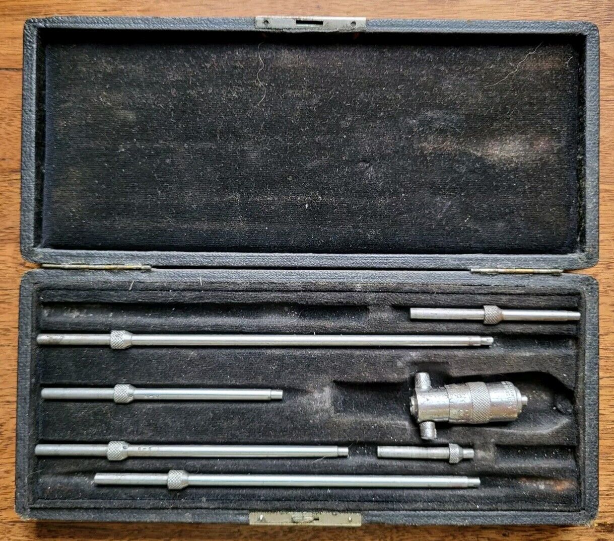 Vintage L. S. Starrett Inside Micrometer Set w/6 Rods & Box Machinist Tool USA