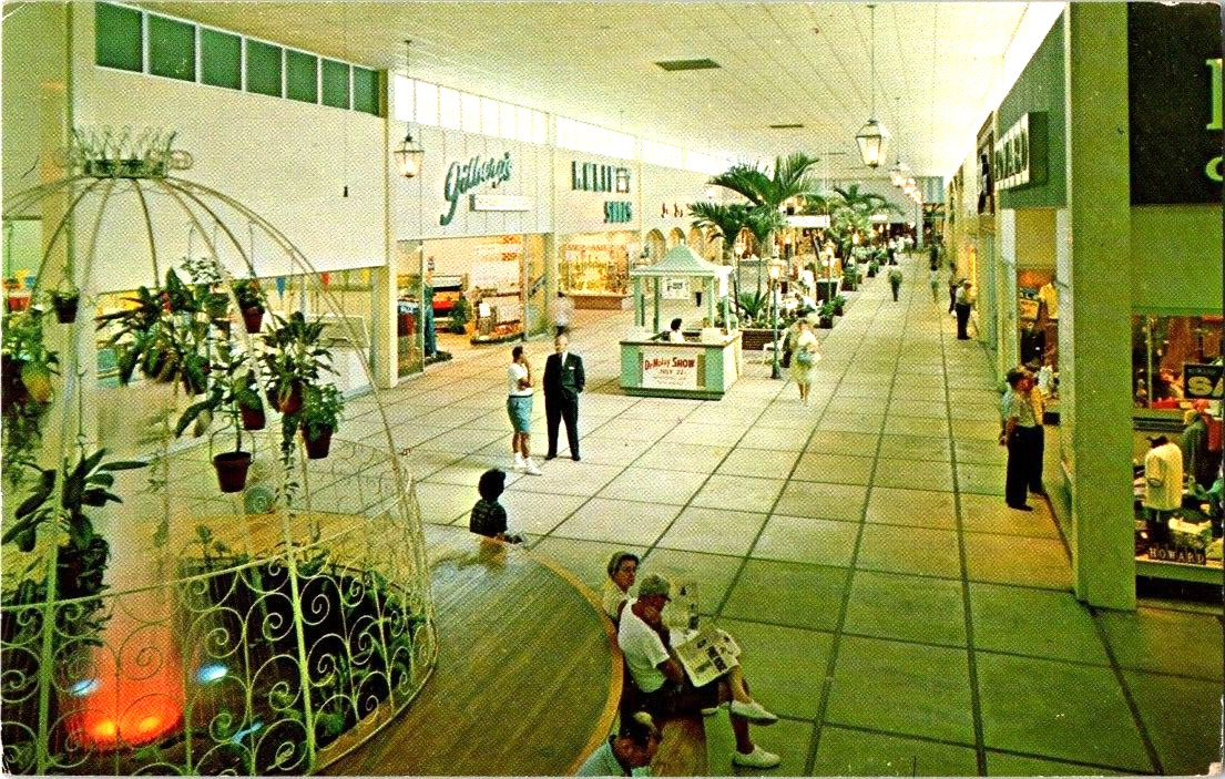 Orlando, FL 1960 Chrome Postcard: Colonial Shopping Mall Interior - Florida Fla