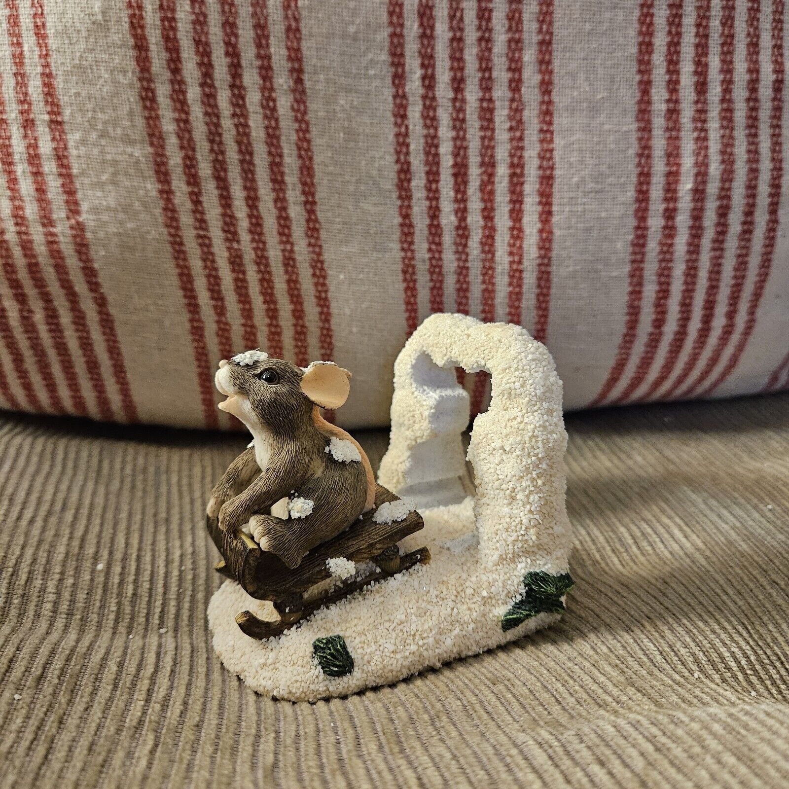 Charming Tails Figurine Dashing Through The Snow Mouse On Sled Fitz & Floyd 