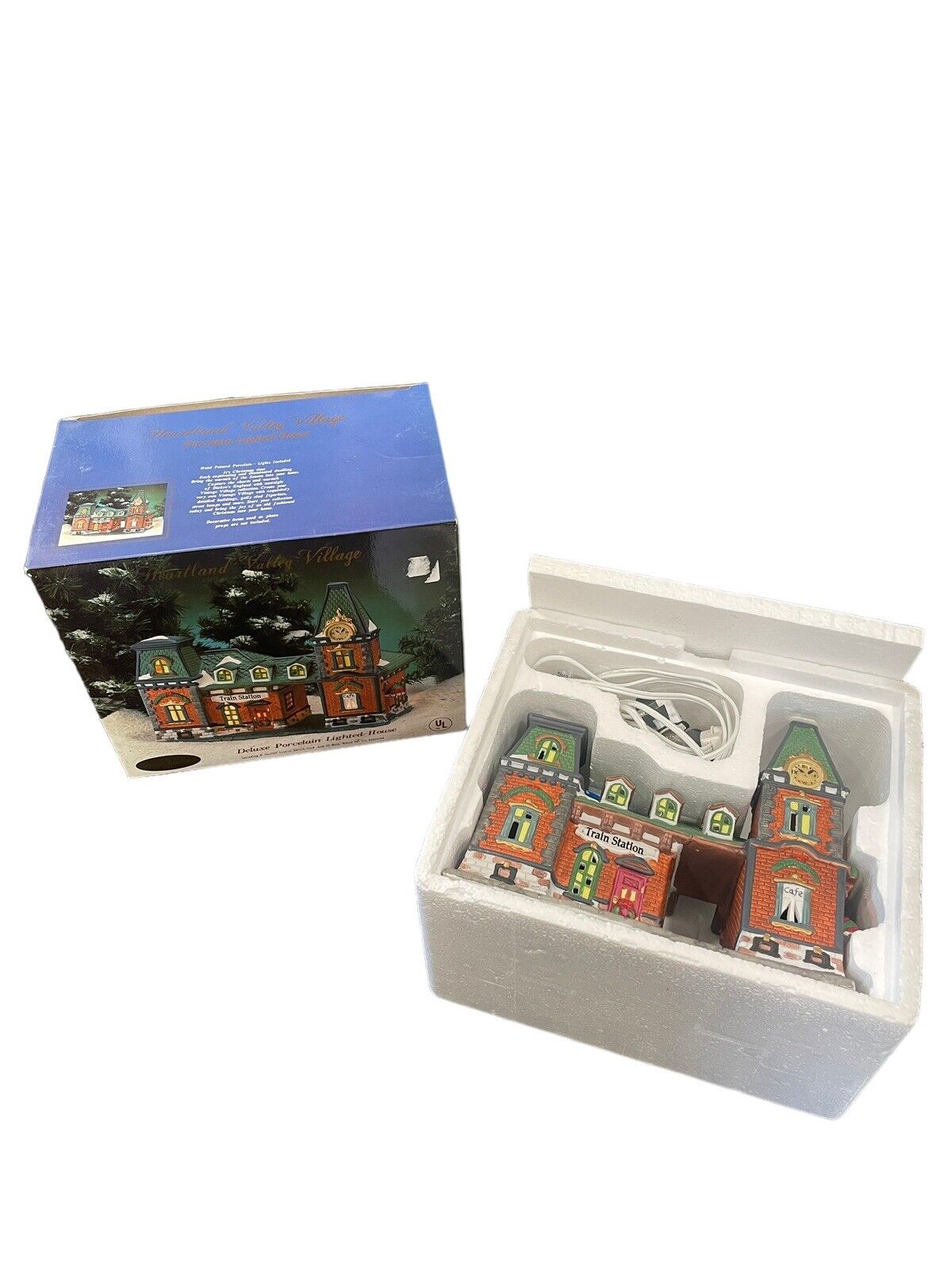 Heartland Valley Village Lighted Train Station & Cafe Deluxe Porcelain Christmas