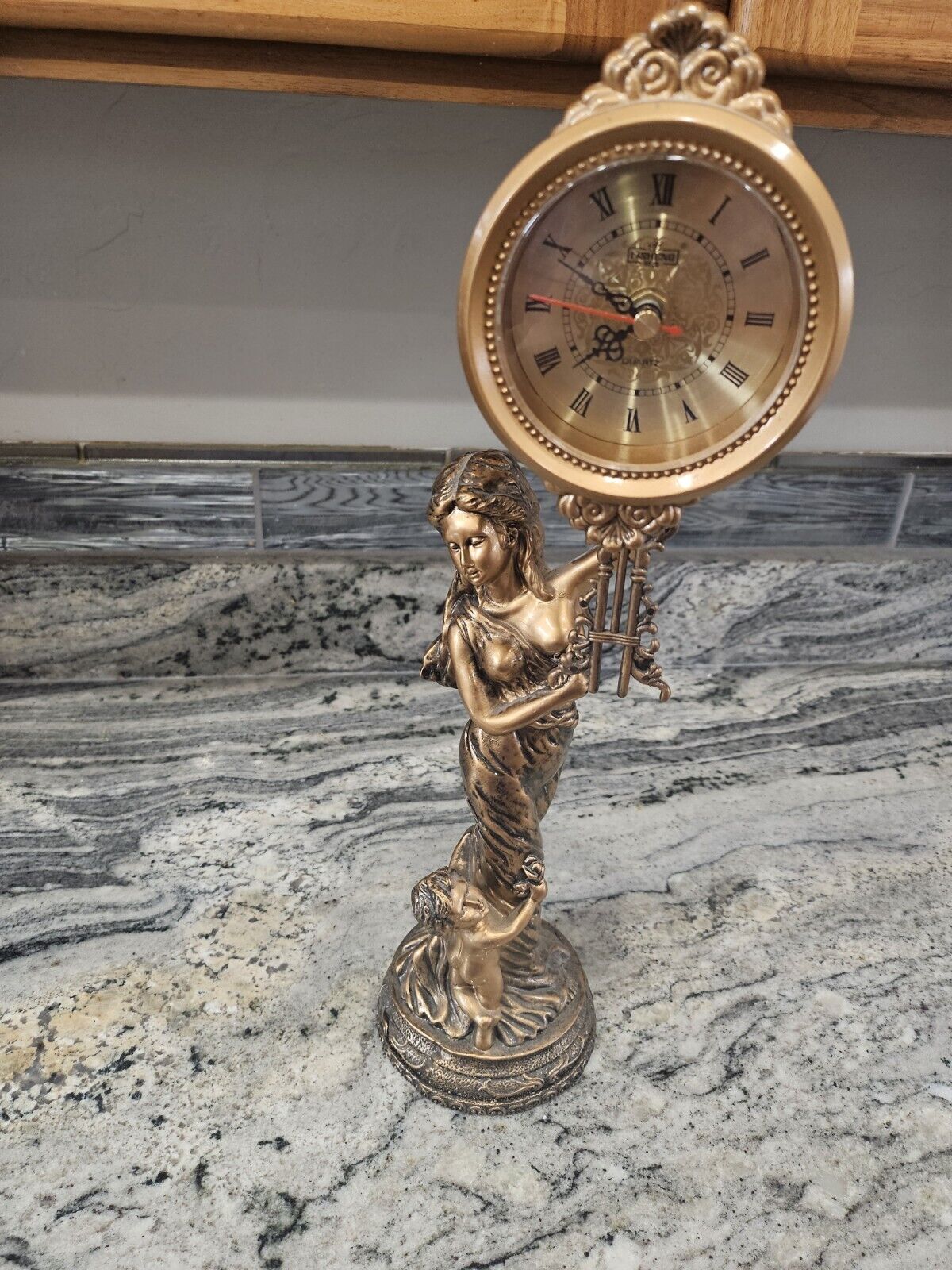 Vintage Very Unique Golden Brass Goddess & Child  Figural Clock Lisheng 19\