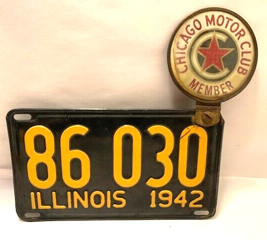 Rare 1942 Illinois License Plate 86030 With Chicago Motor Club Member VTG LOGO