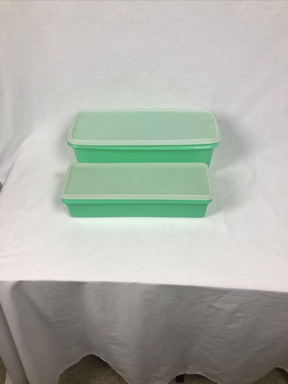 Tupperware Vintage 782-4 With Lid And 892-4 With Lid